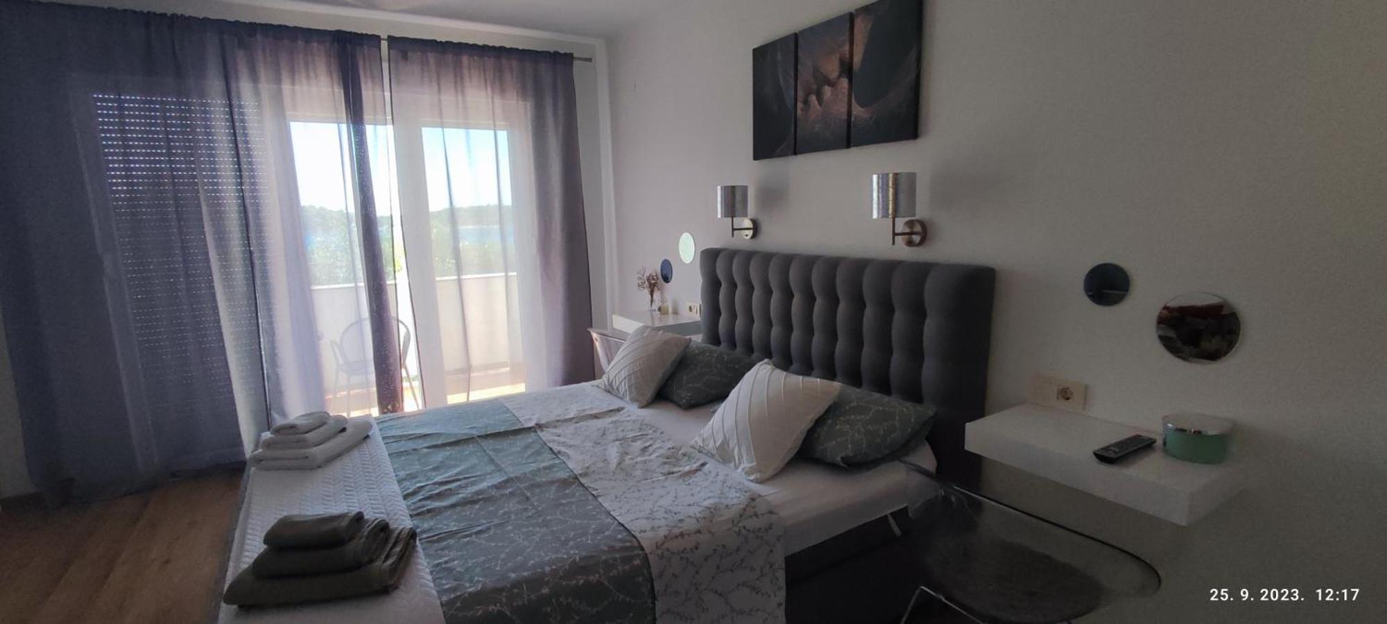 Riviera Rooms And Apartments Palit Eksteriør billede